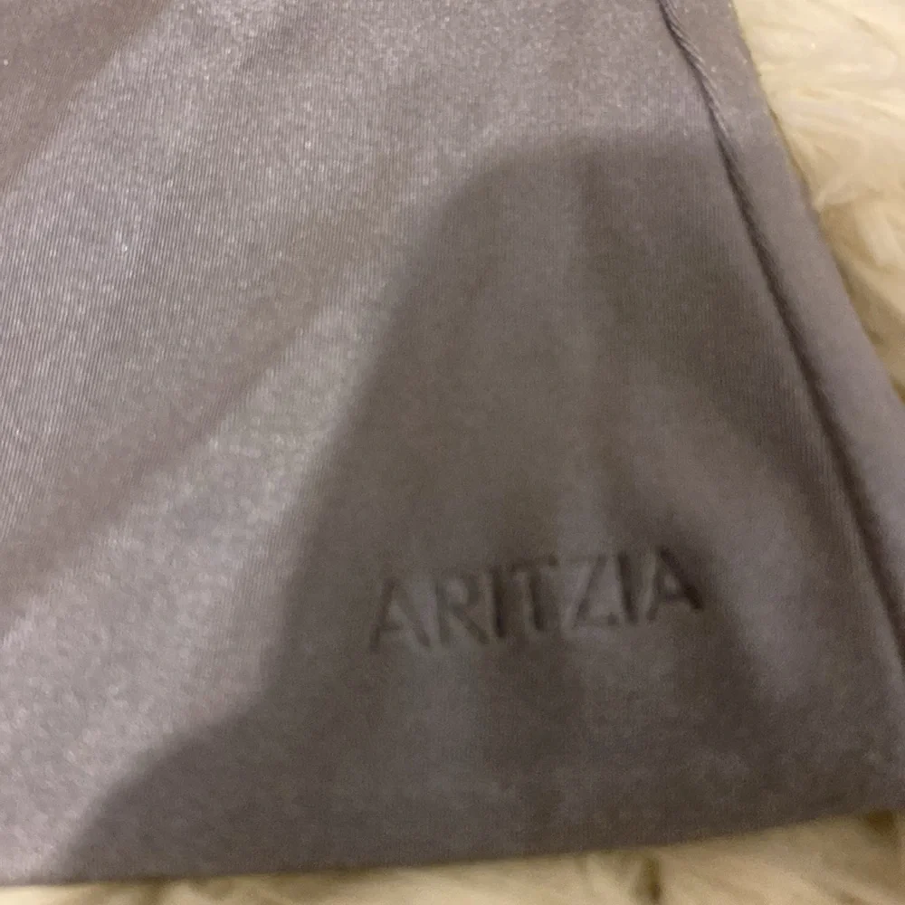 Aritzia Contour Metallic Crew Neck T-Shirt - Picture 8 of 12